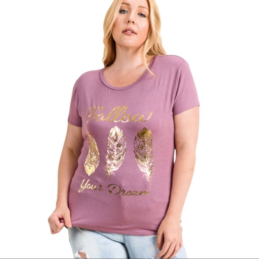 NEW Boho Lavendar Graphic Gold Feathers "Follow Your Dreams" T-Shirt